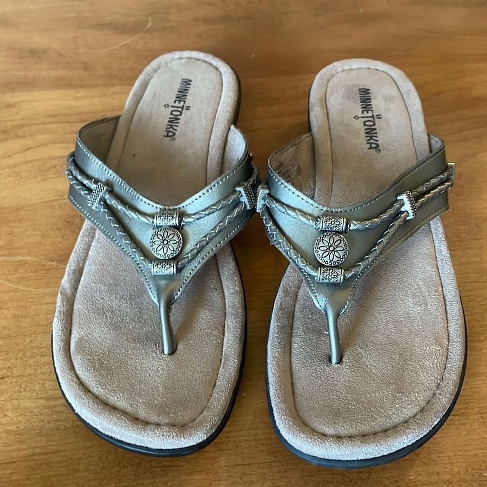 MINNETONKA Sandals Size 9 - Picture 2 of 11